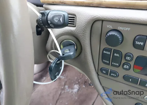 2000 Jaguar S-Type 3.0L V6 z USA, uszkodzony, nr VIN SAJDA01C5YFL28161